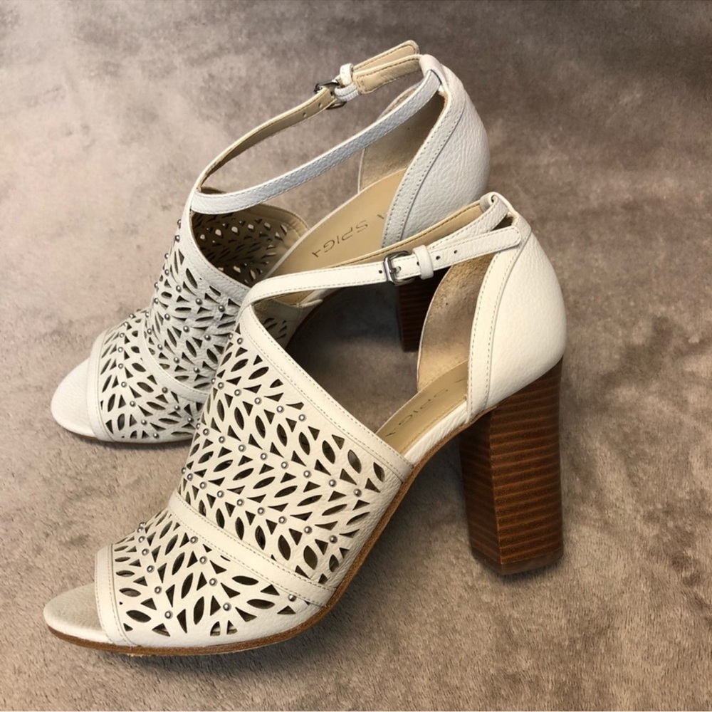 Via Spiga White Lasercut Pattered open Toe. Heels. Sz 8.5 - Picture 2 of 8